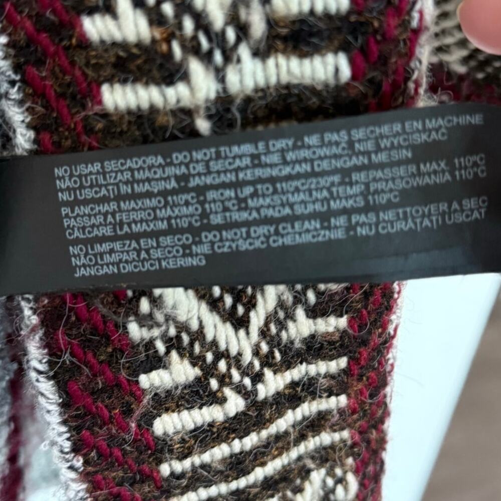 Zara Knit Oversized Sweater Jacket Chunky Knit Aztec Duster Size Small Gray Red - Picture 11 of 14